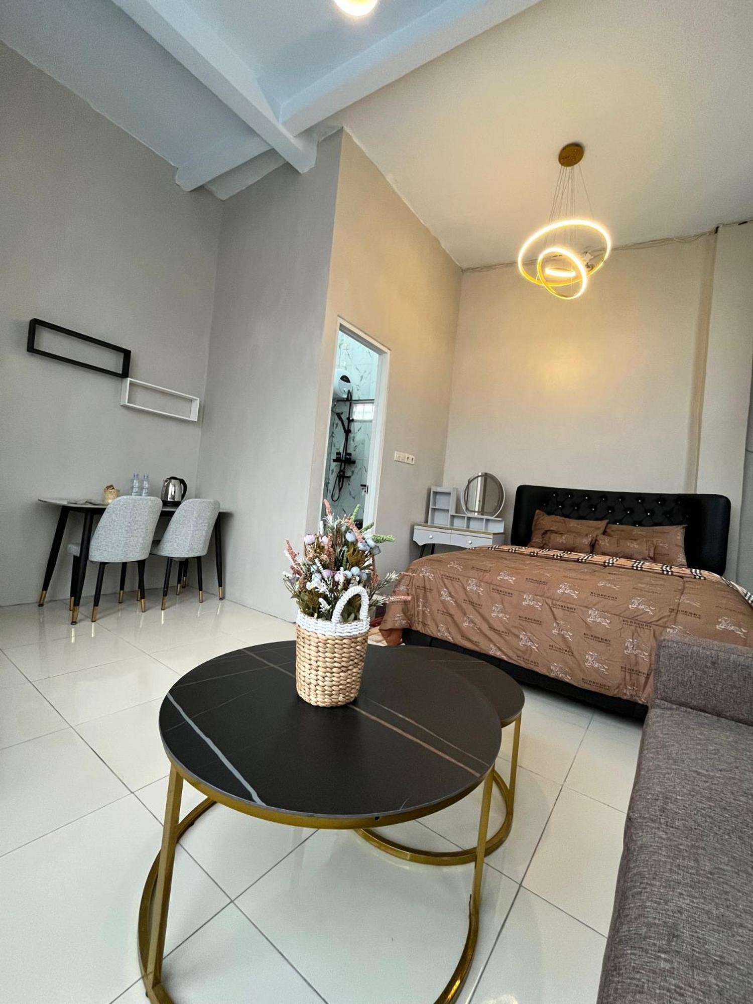 Java Hostel Tumpak Sewu Sidomukti 외부 사진